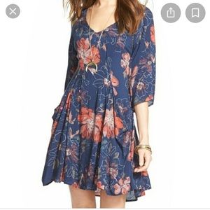 Free people Eyes On You print dress navy. SZ 8